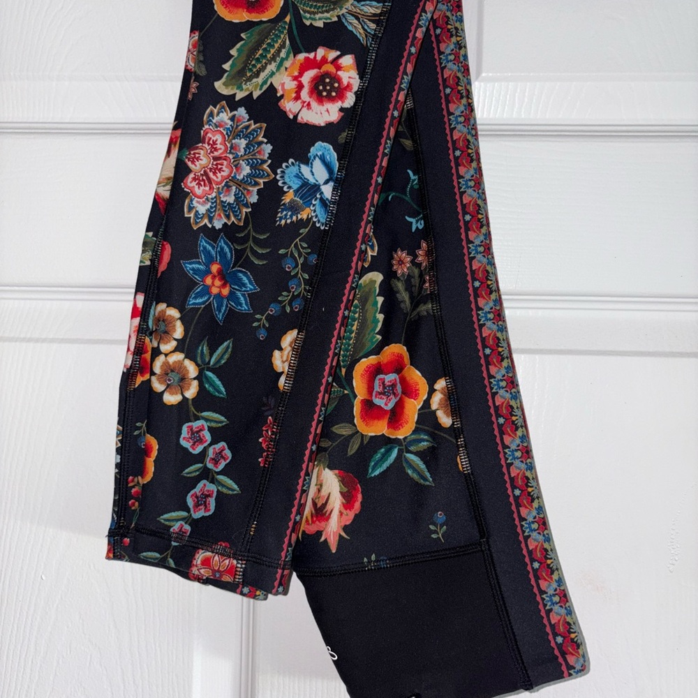 Bee Active Flower Leggings
